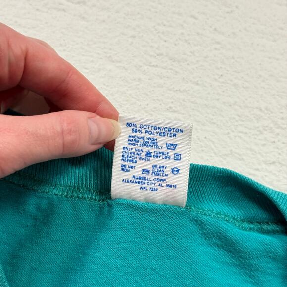 Upcycled Vintage 90s Dollywood Crop Tee Green Jerzees USA, Size Large - Picture 5 of 6